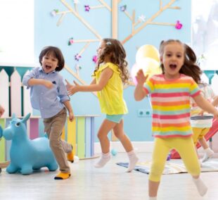 kidsatplay-1024x683-1